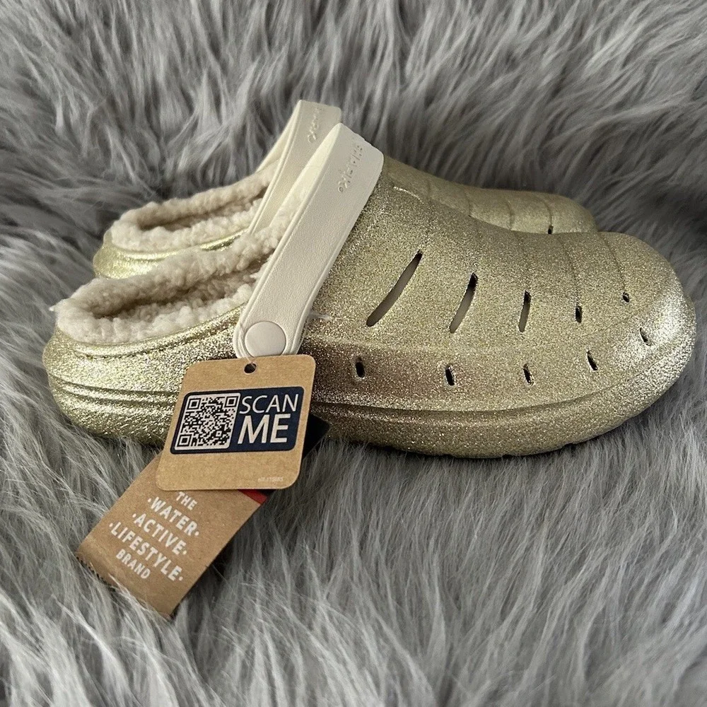 Rugged Shark Clogs Girls Size 5 Sparkly Gold Lined Slip On Shoes Sandals